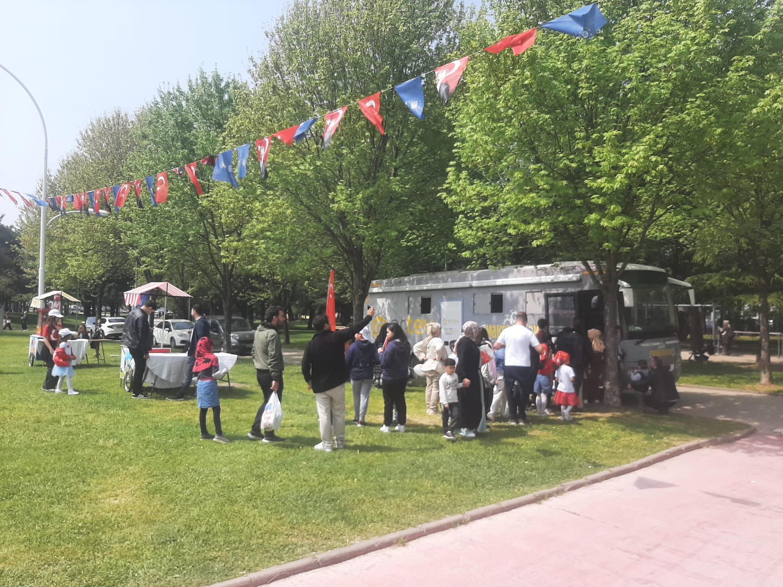 ERTEV, 23 Nisan Çocuk Şenlikleri'nde Merinos Parkı'ndaydı!